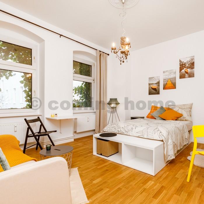 Nice Contemporary Home - Photo 1