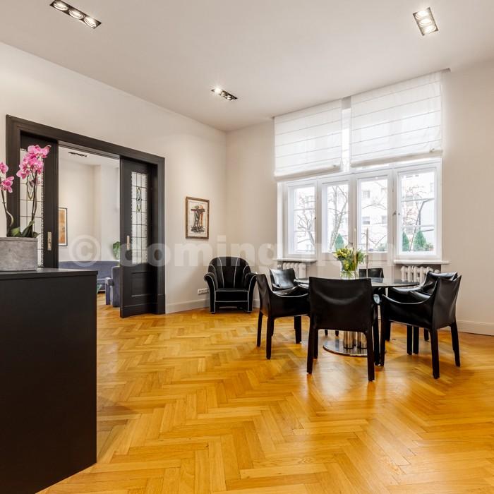 Living with a classic Flair - Photo 3