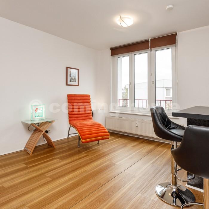 Single-Apartment mit Autostellplatz - Photo 1