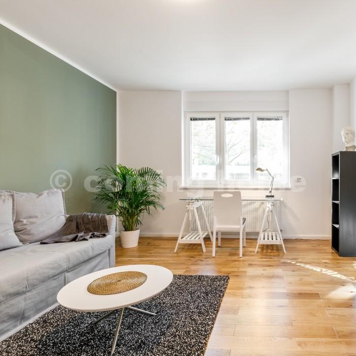 Urban City Life - Photo 4