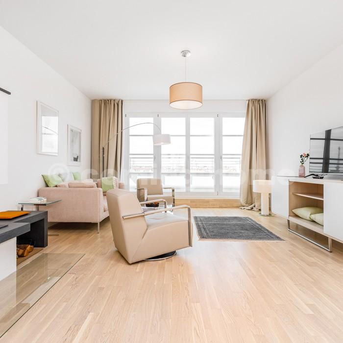 Penthouse Living mit Kamin - Foto 4