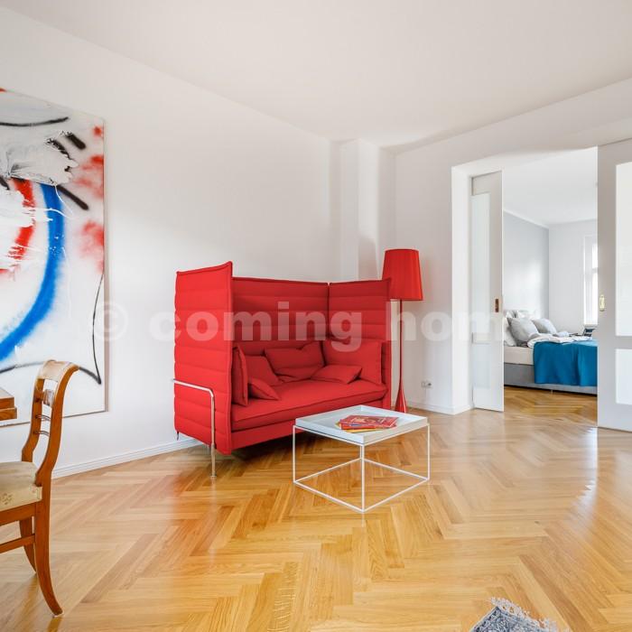 Bright modern Space - Photo 2