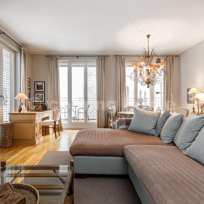 French Inspired: mit Kamin & Tiefgarage - Photo 3