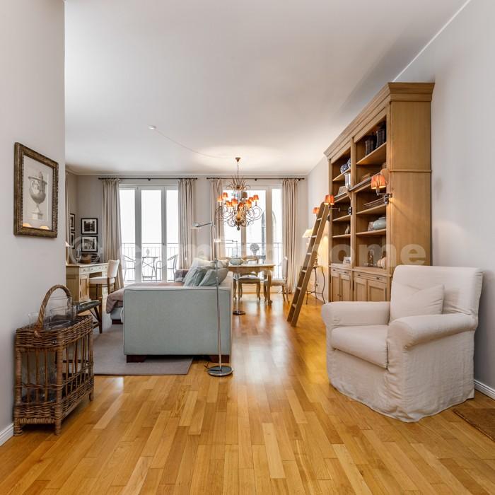 French Inspired: mit Kamin & Tiefgarage - Photo 2