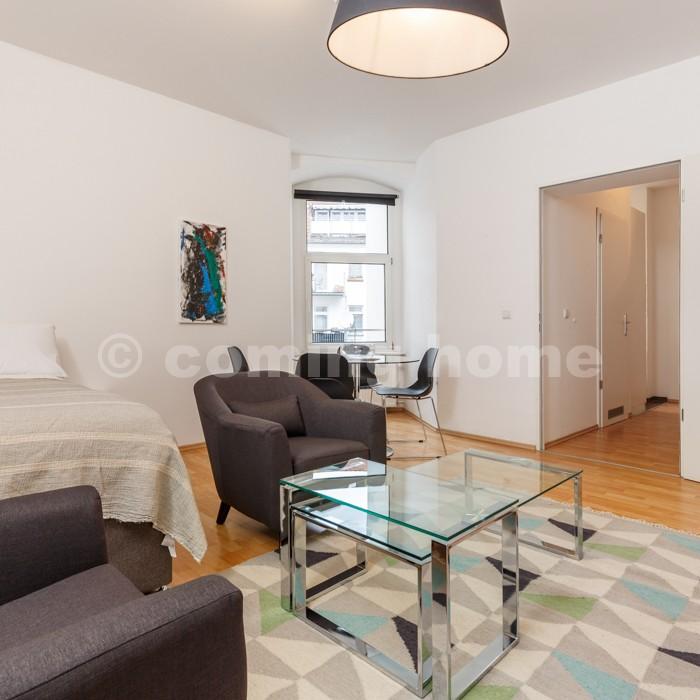 Urban Living - Photo 2